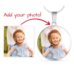 Cherished Moments: Personalized Photo Jewelry